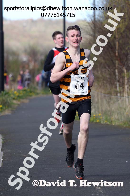 Under-15 boys, Elswick Harriers Relays, Newburn. Photo: David T. Hewitson/Sports for All Pics